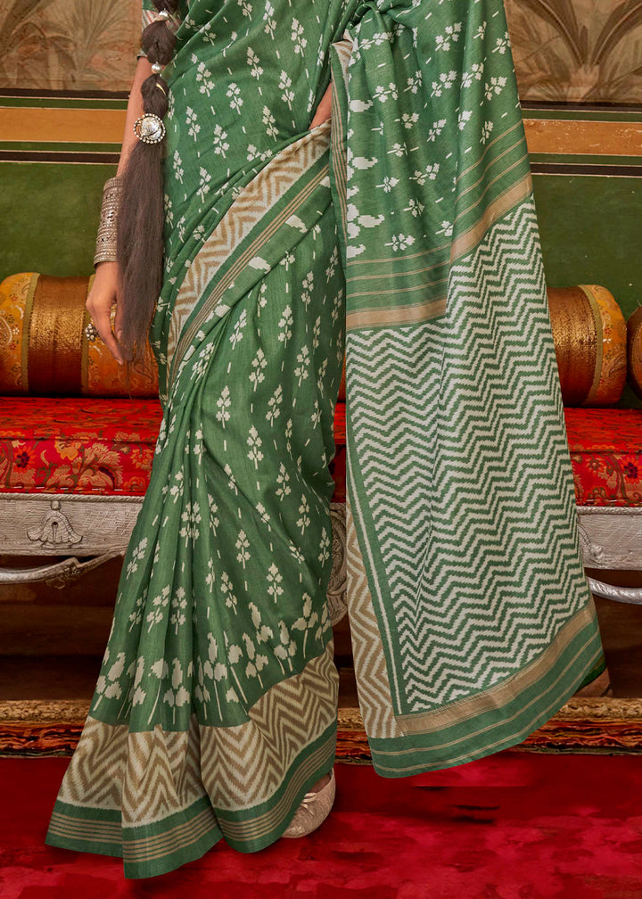 Emerald Green Silk Saree in Traditional Design with Aqua Finish