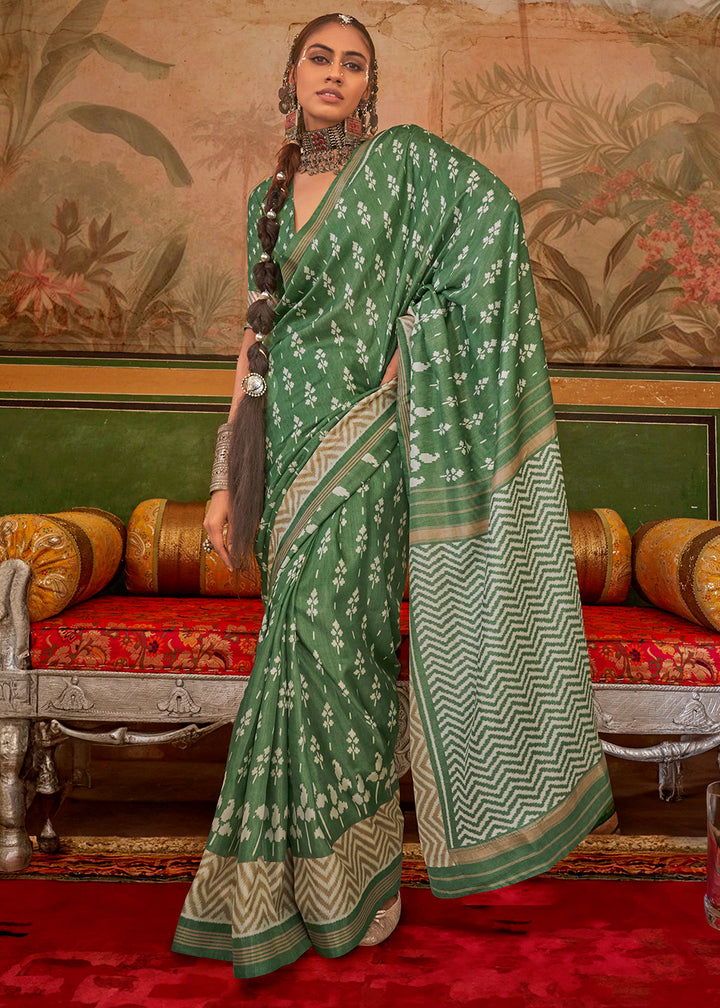 Emerald Green Silk Saree in Traditional Design with Aqua Finish