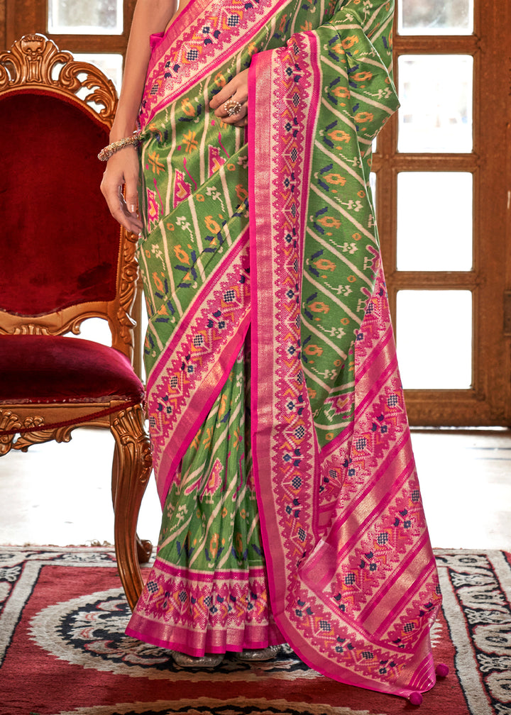 Green & Pink Patola Printed Traditional Silk Saree