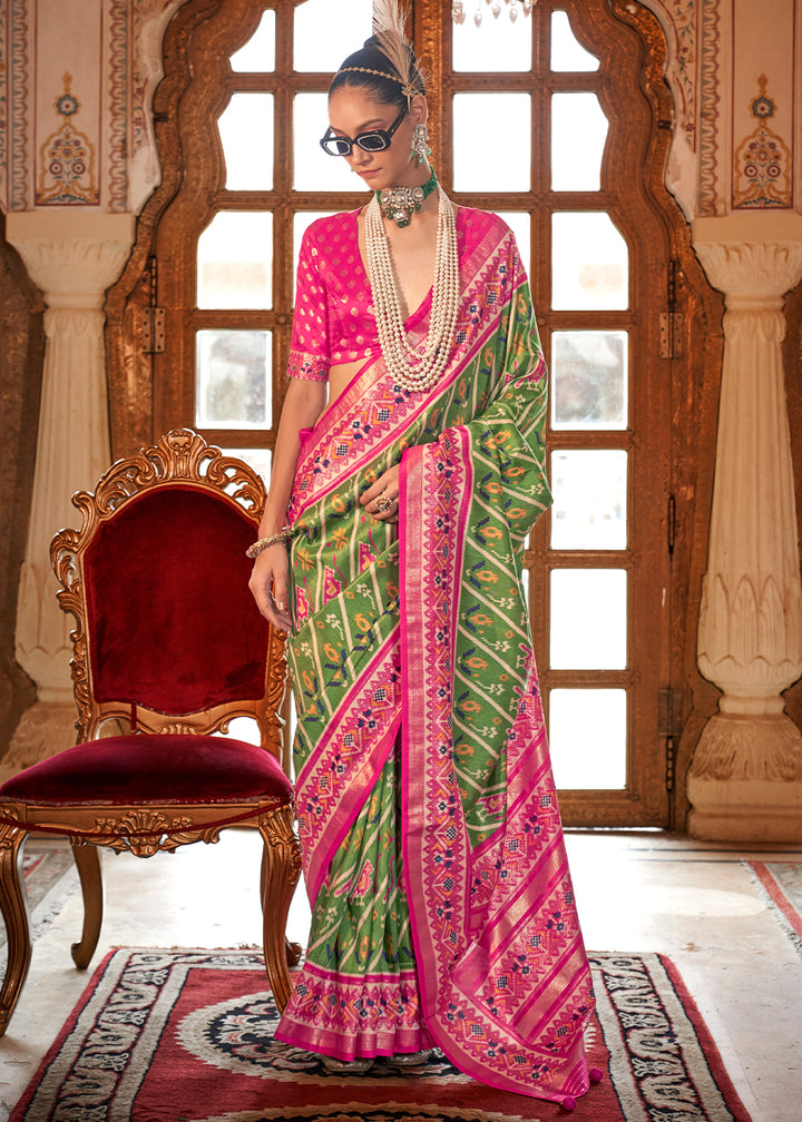 Green & Pink Patola Printed Traditional Silk Saree