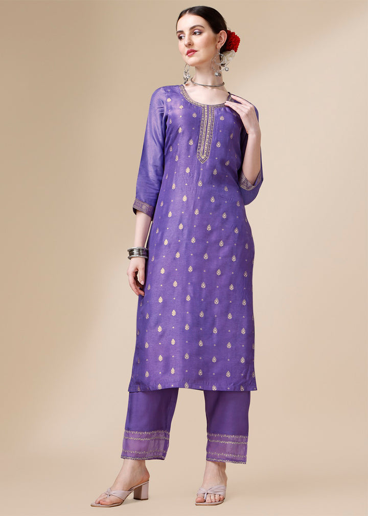 Amethyst Purple Dola Silk Suit Featuring Jacquard Pattern Weaving