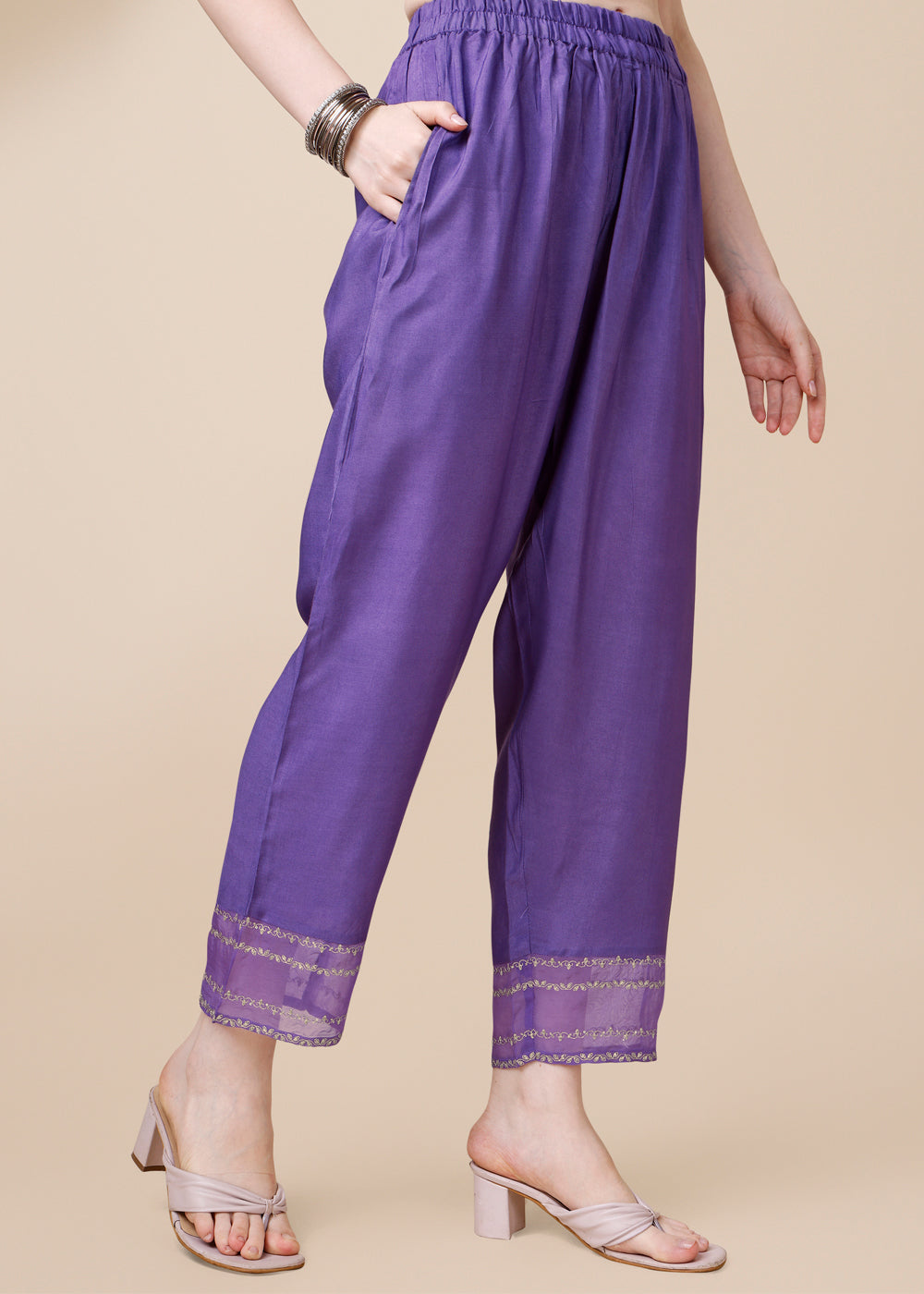 Amethyst Purple Dola Silk Suit Featuring Jacquard Pattern Weaving