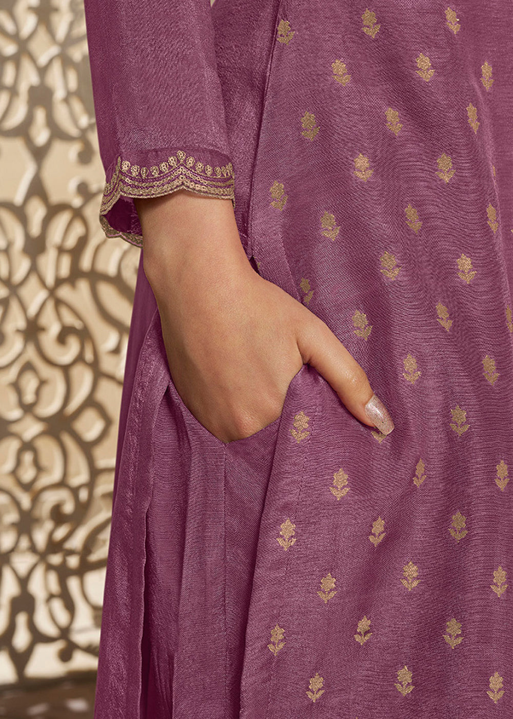 Light Plum Purple Jacquard Dola Silk Suit Embellished with Embroidered Neckline