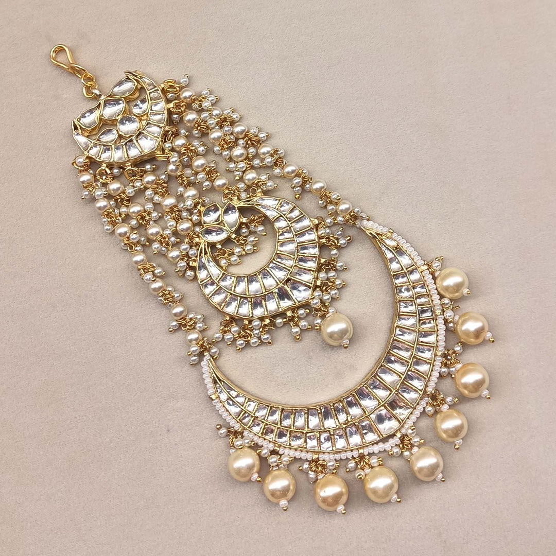 Chhaya Off White Gold Plated Kundan Passa