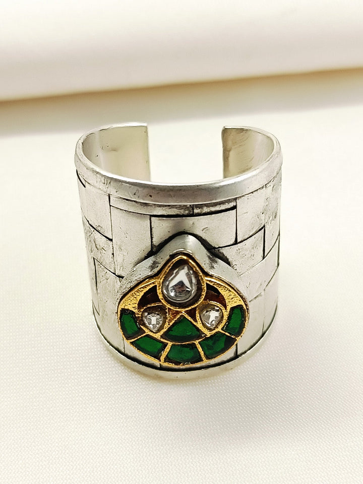 Zorav Green Oxidized Finger Ring