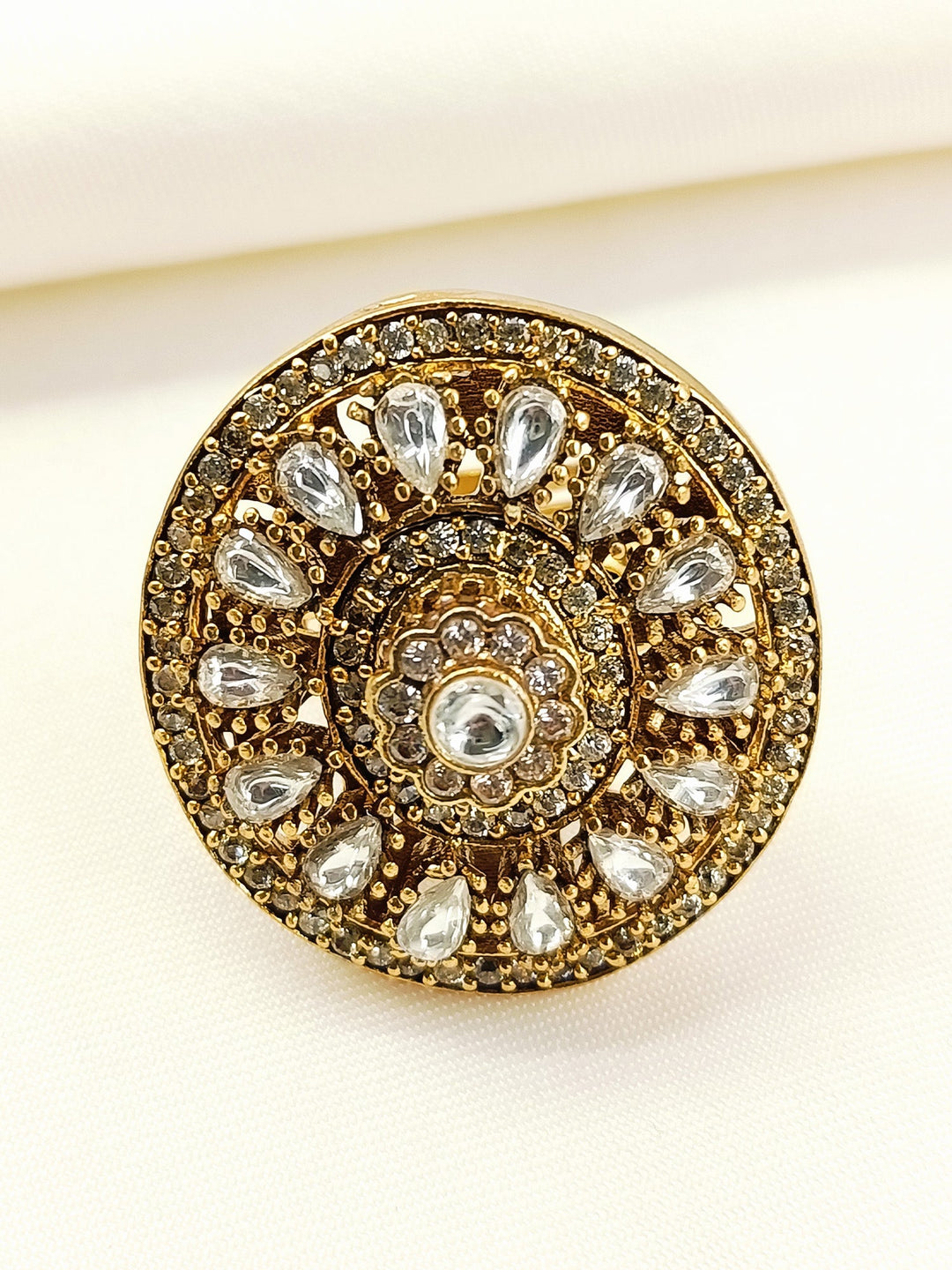 Heer White Kundan Finger Ring