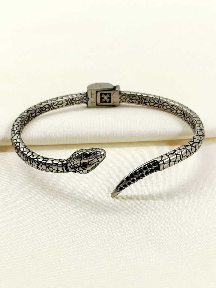 Satyajit Naga Snake Gun Metal Men&
