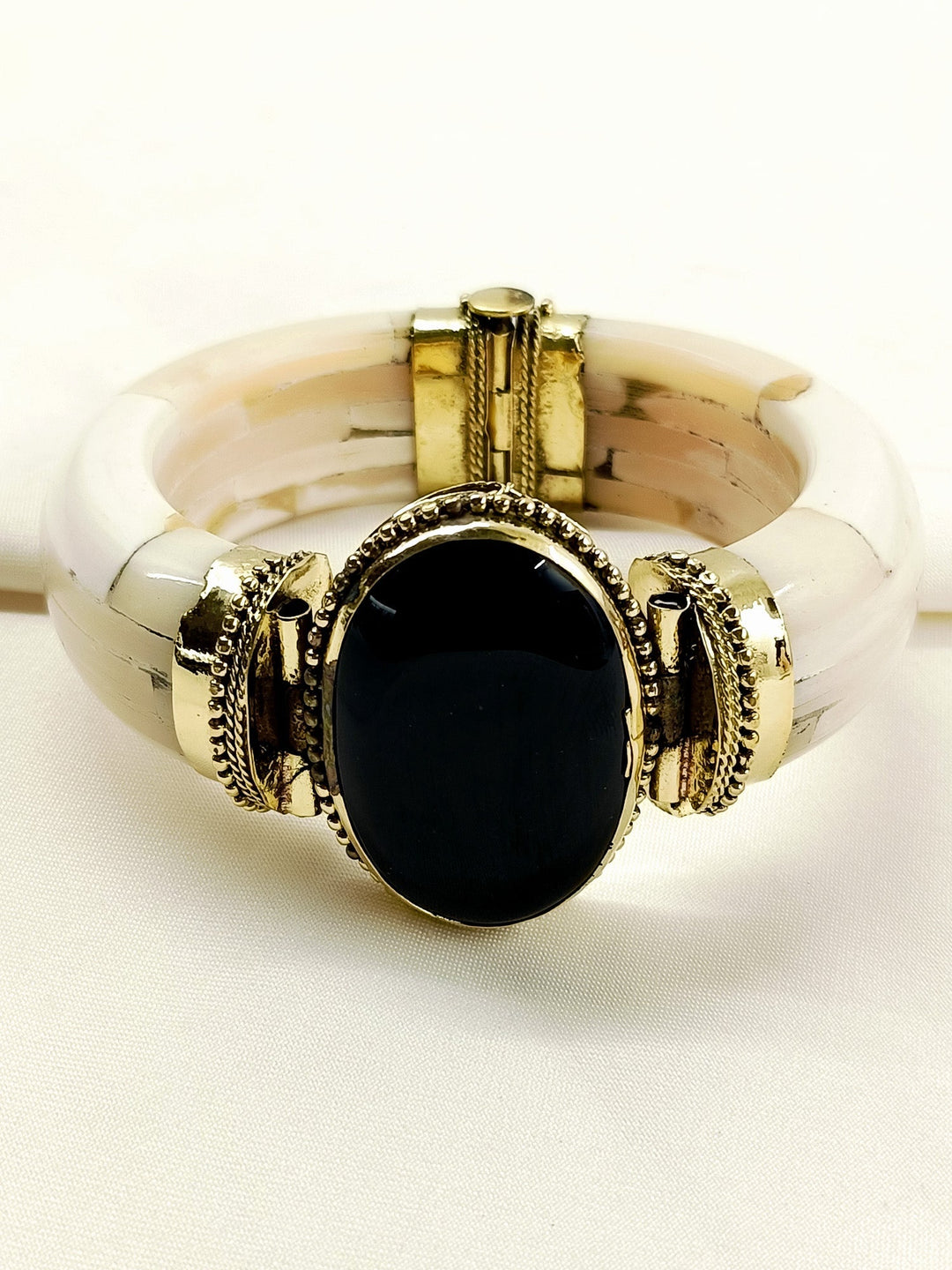 Udit Men’s Royal Black Onyx Stone Bone Bracelet - 2.8