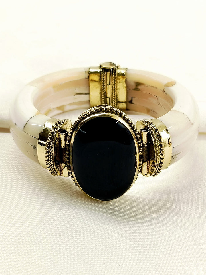 Udit Men’s Royal Black Onyx Stone Bone Bracelet - 2.8