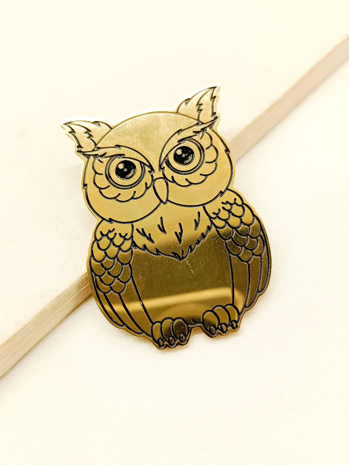 Darika Owl Golden Men's Brooche