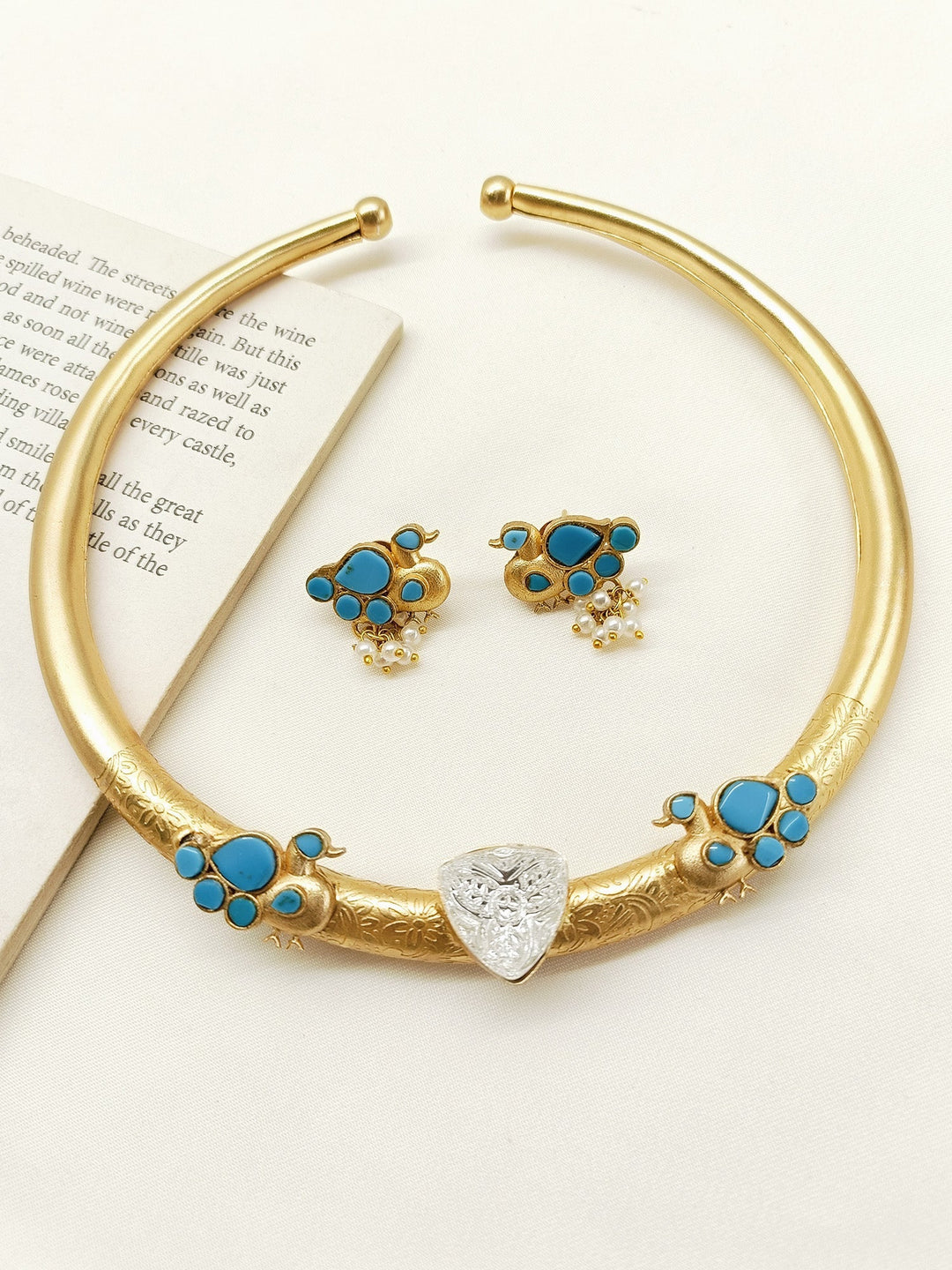 Varuni Firozi Boutique Hasli Styled Choker Set