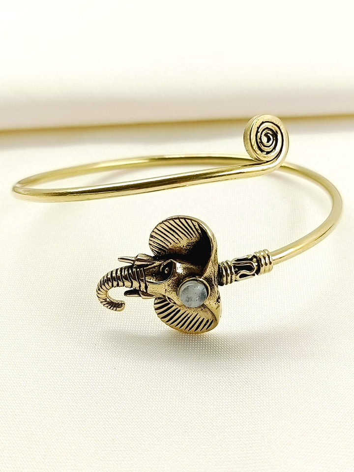 Udant Moonstone Elephant Men&