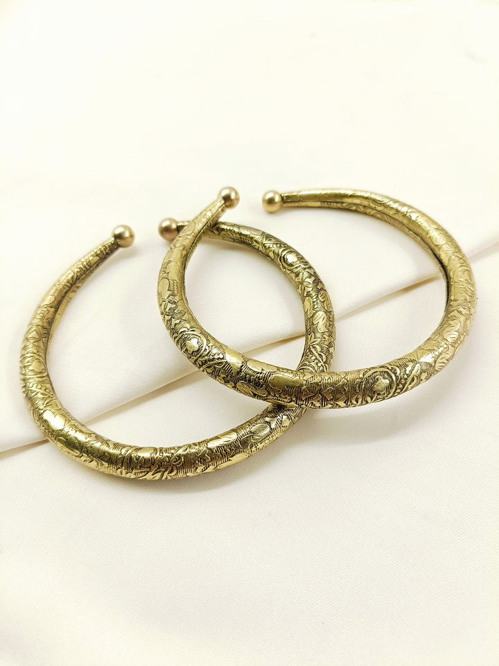 Kashi Men's Golden Anklet [ Price Is For Pair}