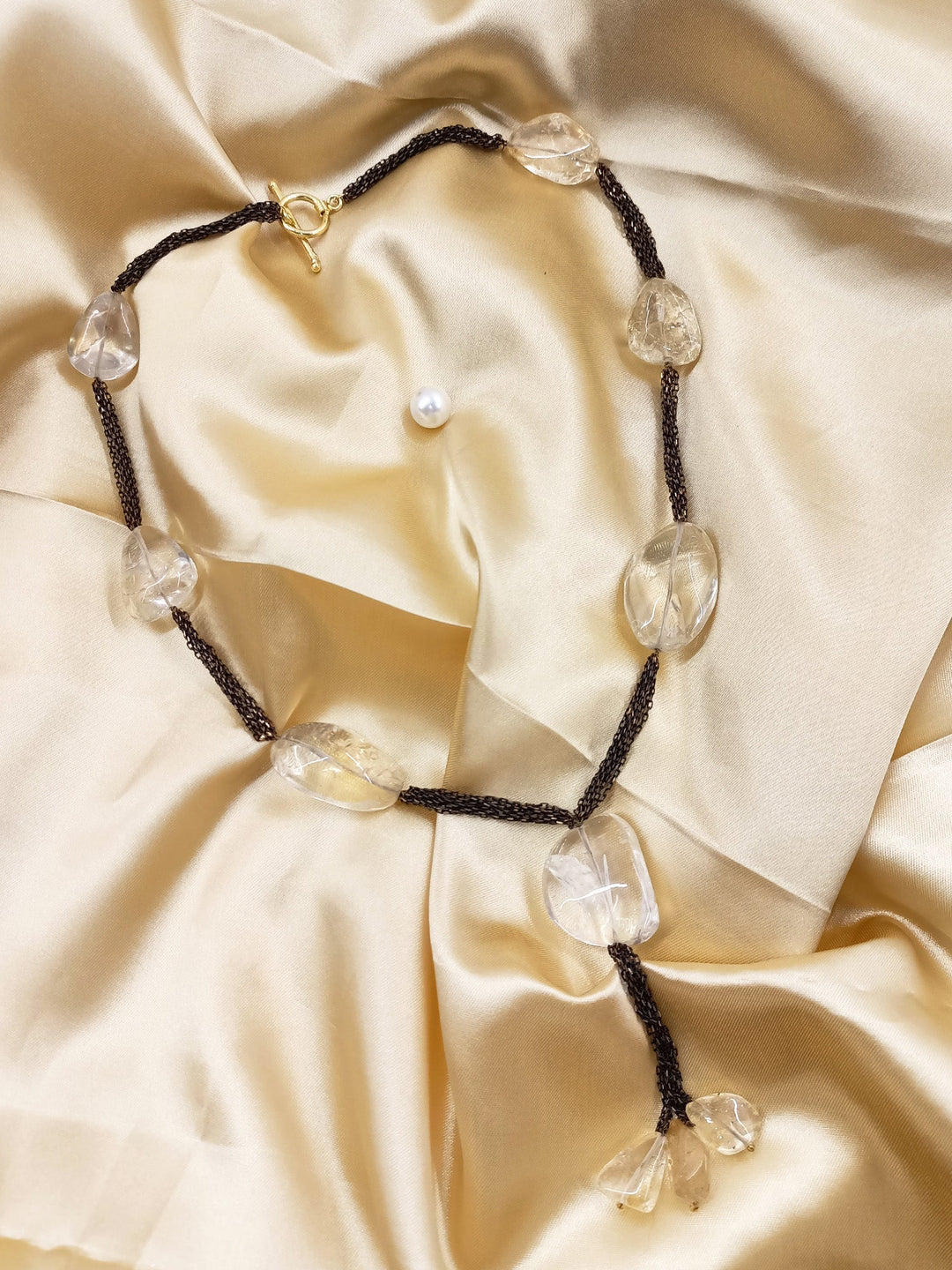 Parushi Citrine Black Neckpiece