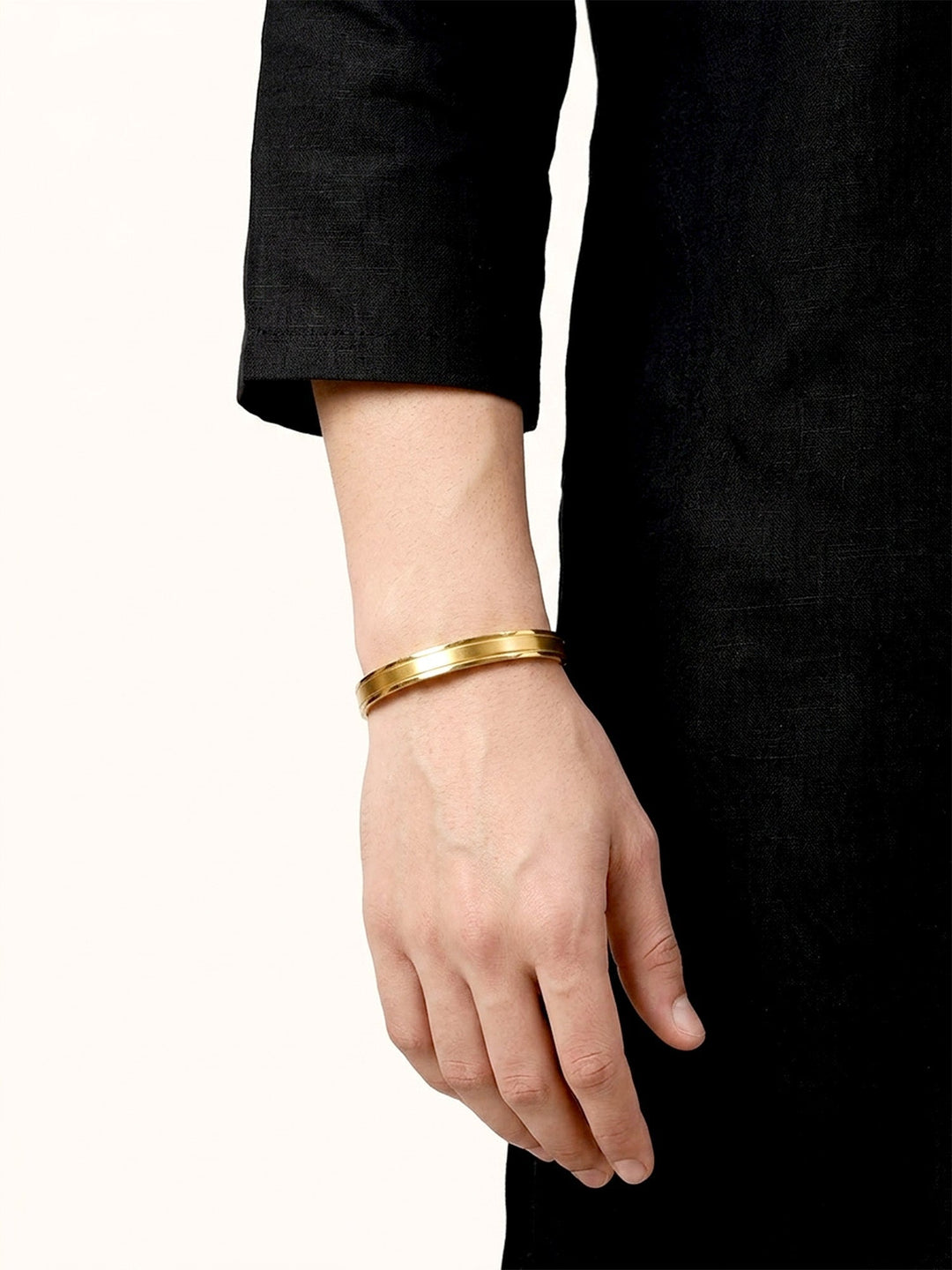Arnavraj Golden Minimal Men&