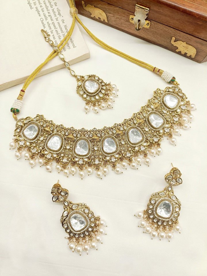 Chinky White Polki Necklace Set