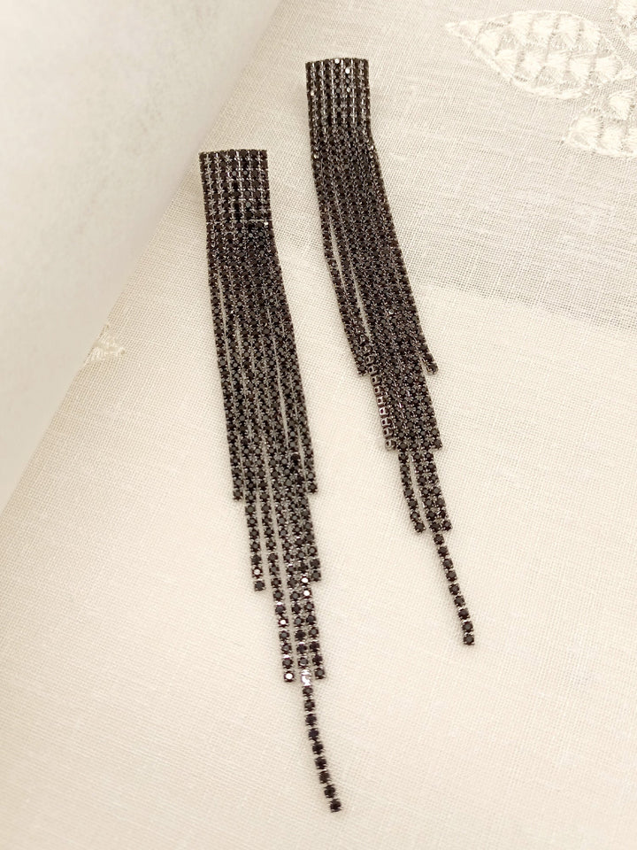 Meenakshi Black Long Western Earrings