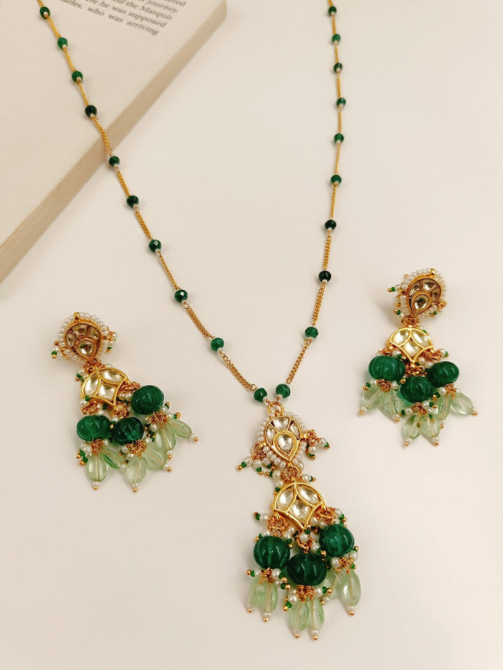 Alaya Green Kundan Pendant Set