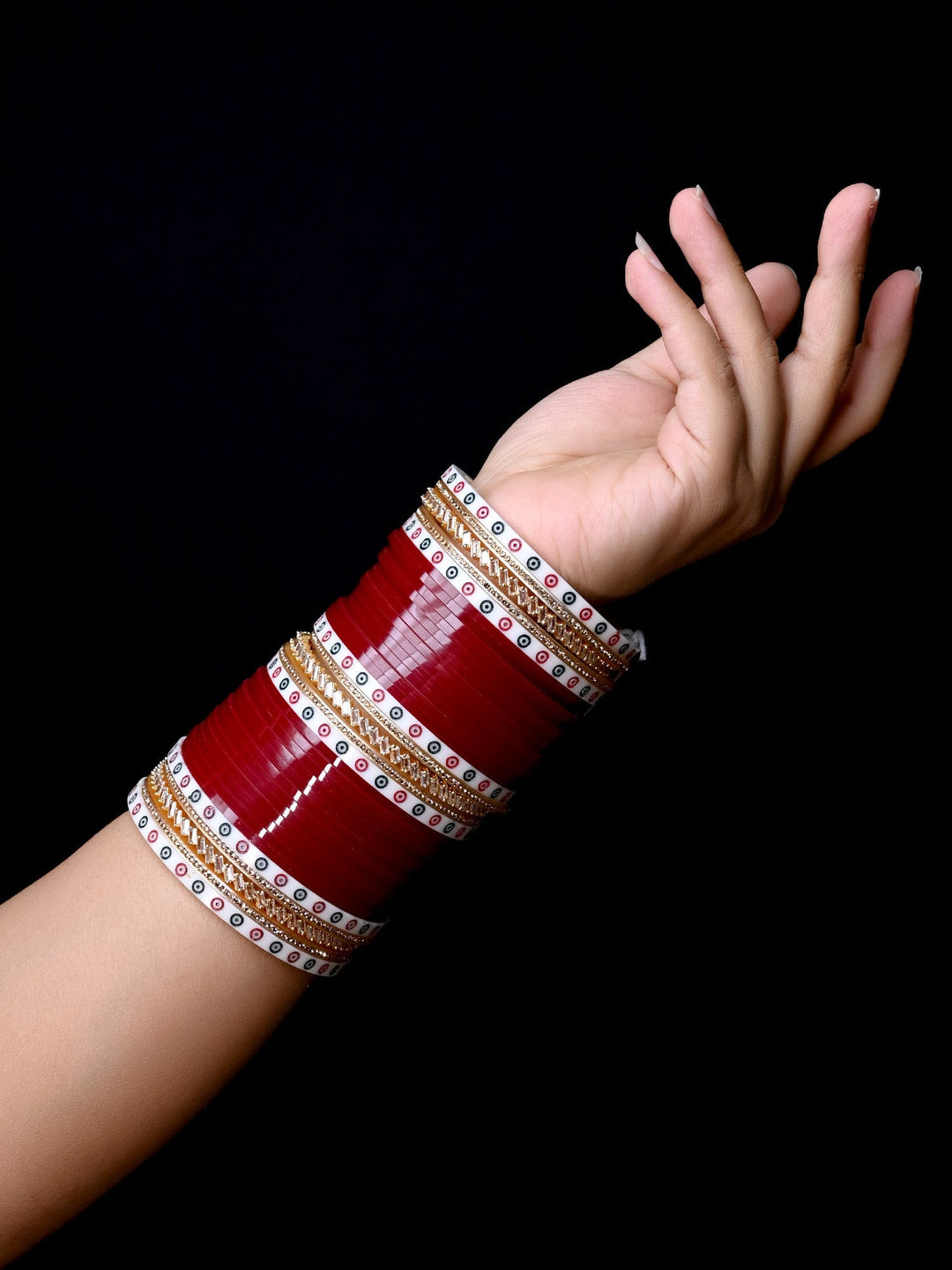 Shrudhi Traditional Maroon And White Bangle Punjabi Chura