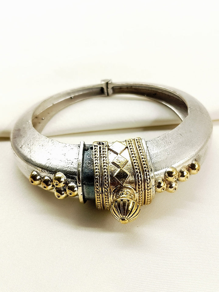 Jasmin Two Tone Oxidized Kada - Brass NZ