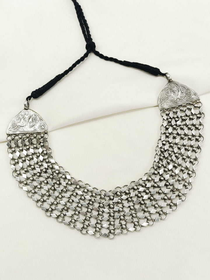 Irya Plain Oxidized Neckpiece