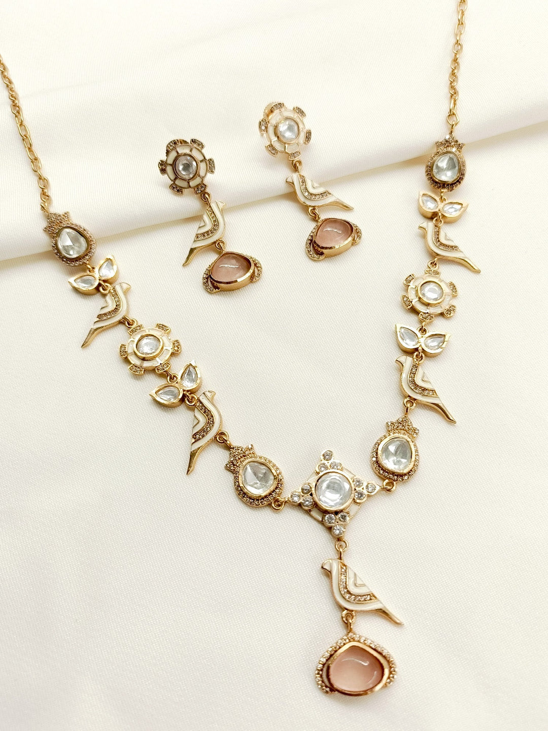 Anushri White Kundan Set