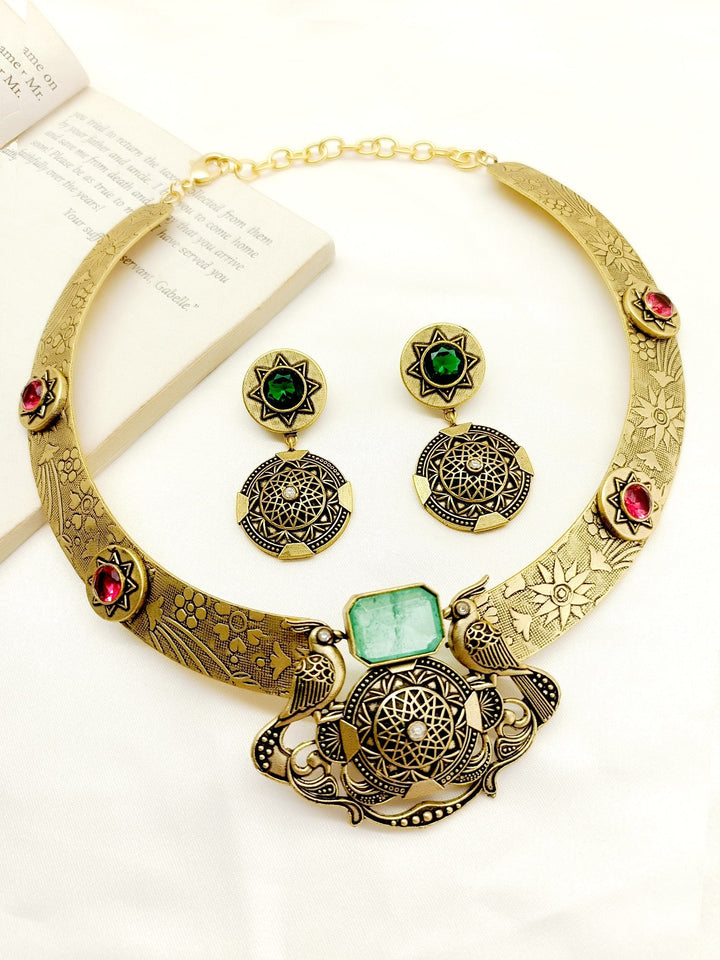 Warhi M & G Hasli Style Antique Necklace Set