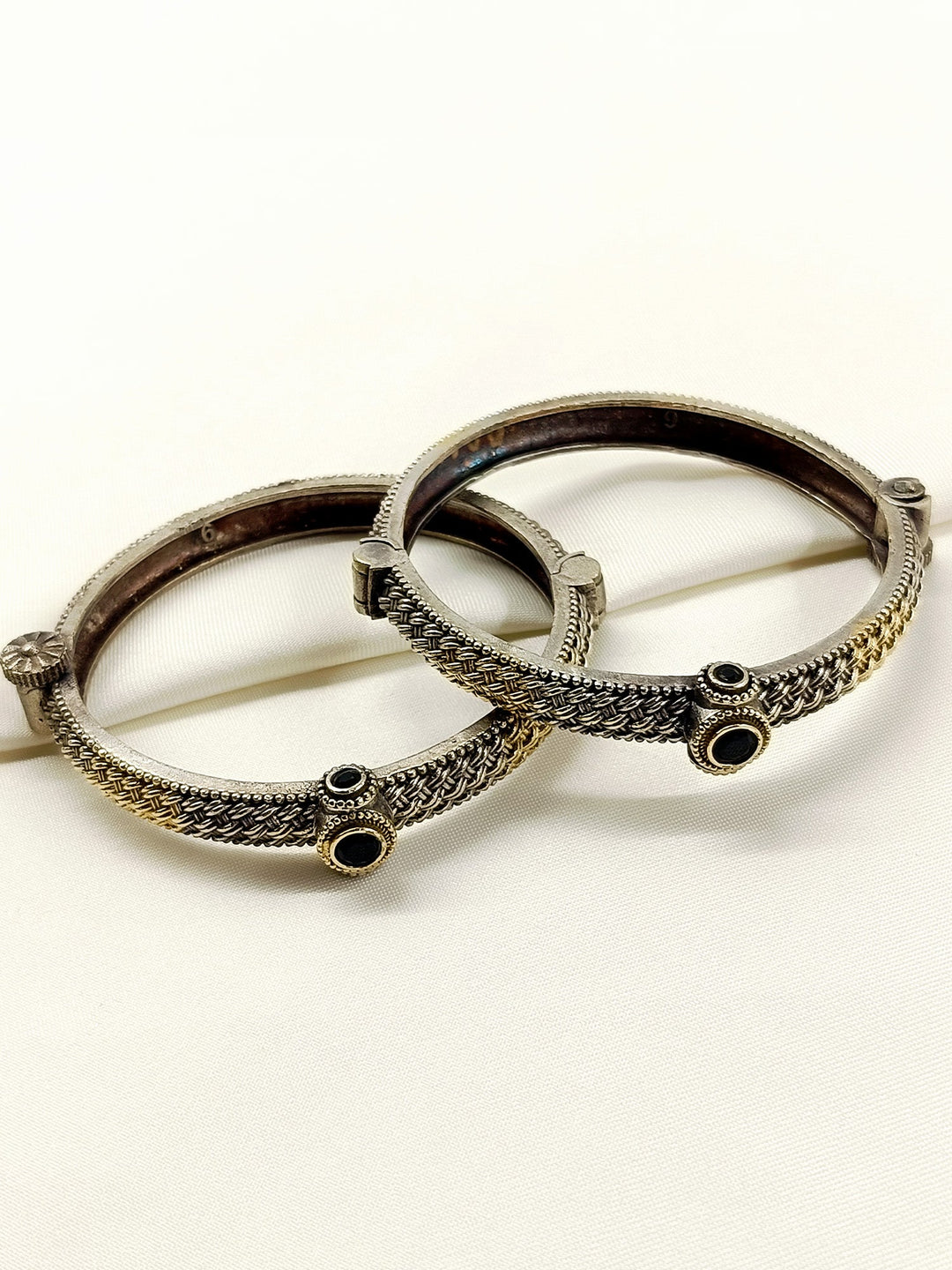 Ekantha Black Oxidized Bangles