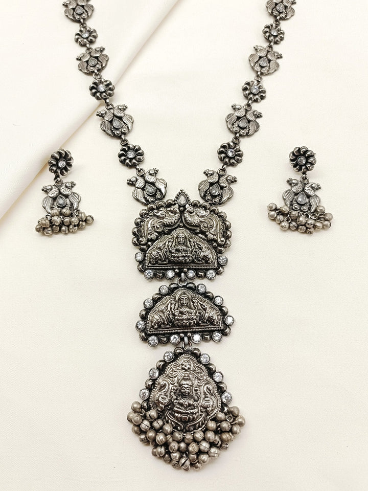 Hritika White Oxidized Necklace Set