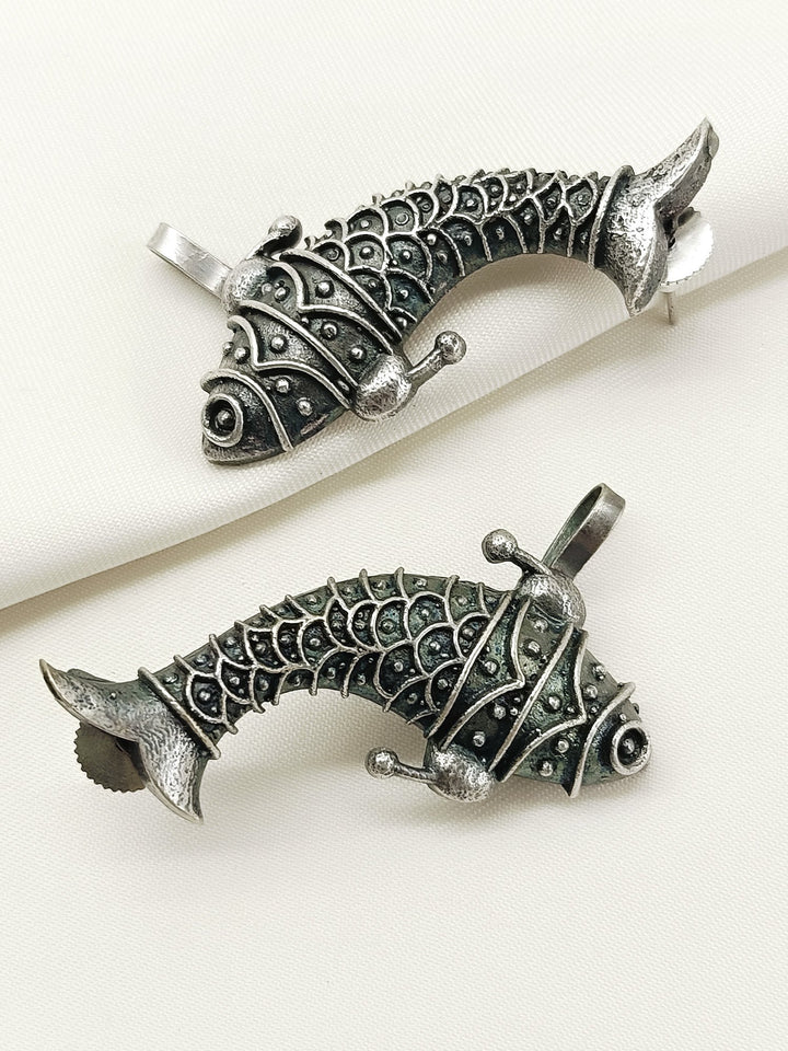 Genelia Plain Oxidized Earcuffs