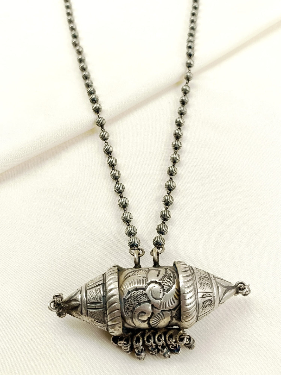 Tehreem Plain Men's Neckpiece