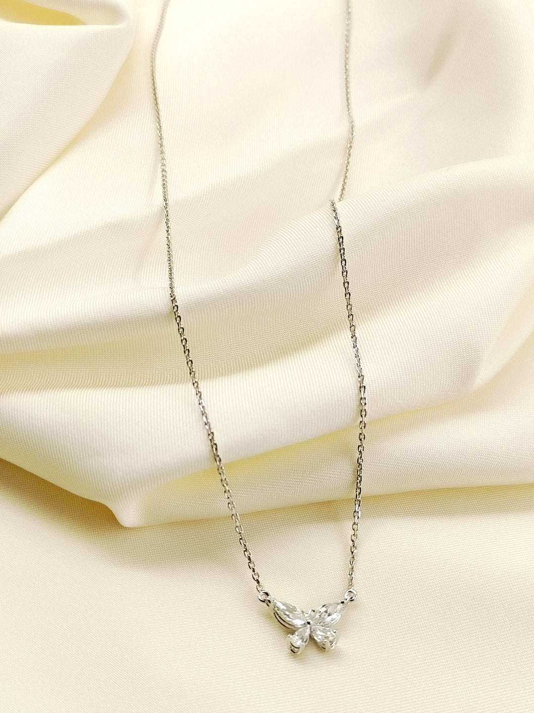 https://cdn.shopify.com/s/files/1/0607/4479/4285/files/1_5114560c-d548-47ef-b89f-0c839acafecc.jpg?v=1778153460