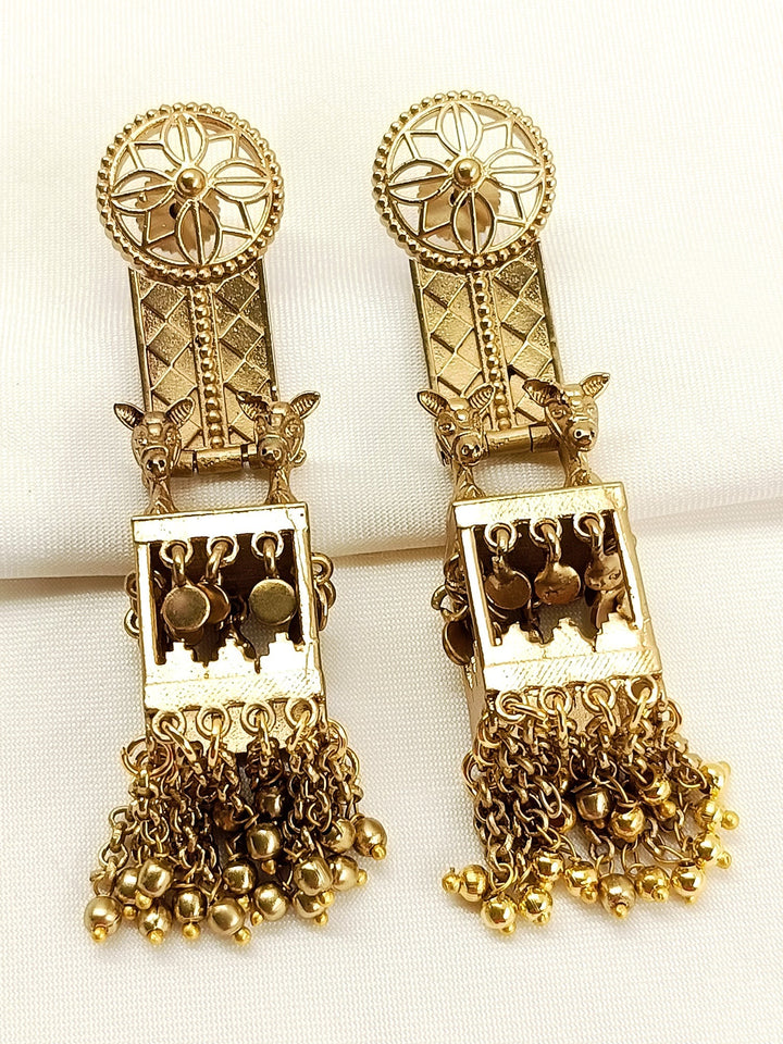 Sanhita Golden Chariot Oxidized Earring - Antique Gold
