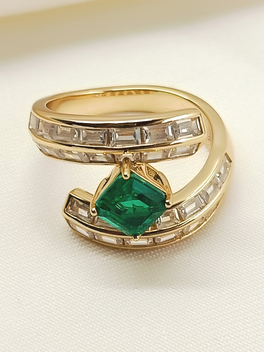 https://cdn.shopify.com/s/files/1/0607/4479/4285/files/1_51f60634-598b-4959-8f6d-762022c08e28.jpg?v=1773664414