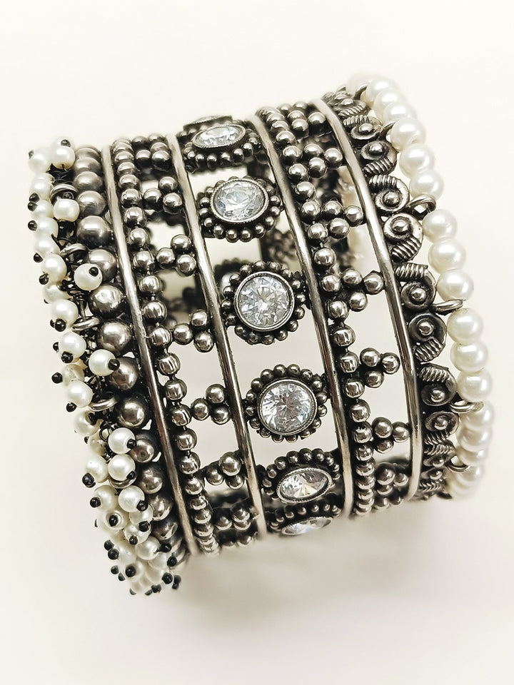 Fenja White Oxidized Bracelet