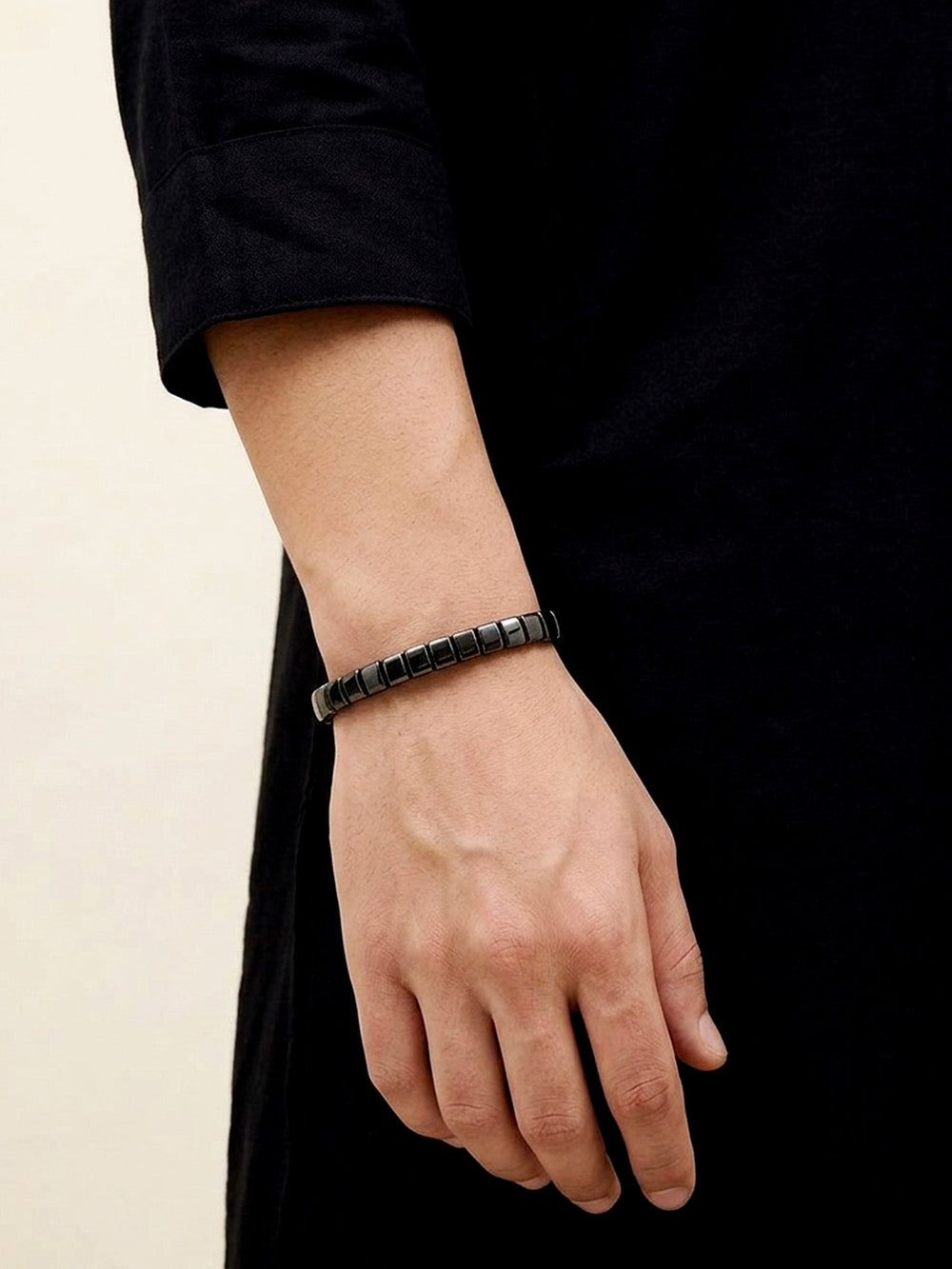Kriyan Black Flat Hematite Men's Bracelet - Gunmetal Stretch