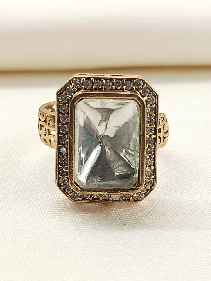 Rajeshwari White Antique Finger Ring