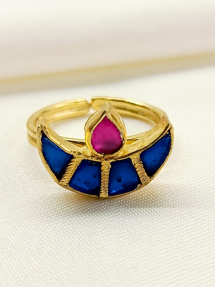 Aaru R & B Kundan Finger Ring