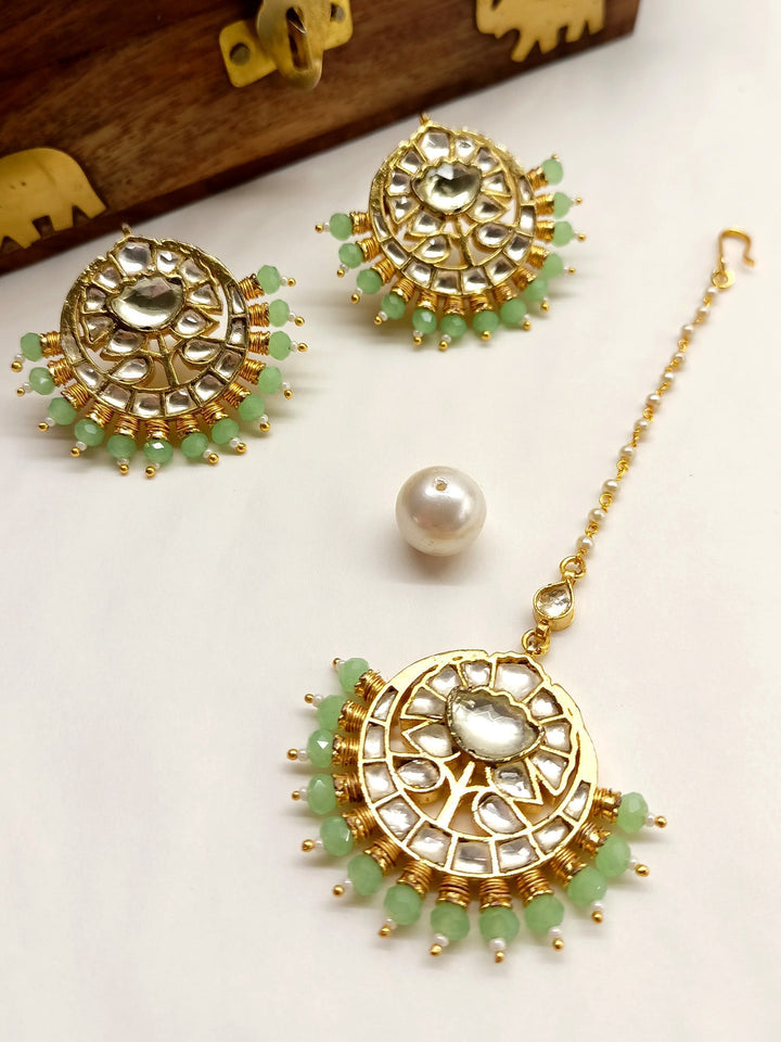 Chameli Kundan Stud With Teeka