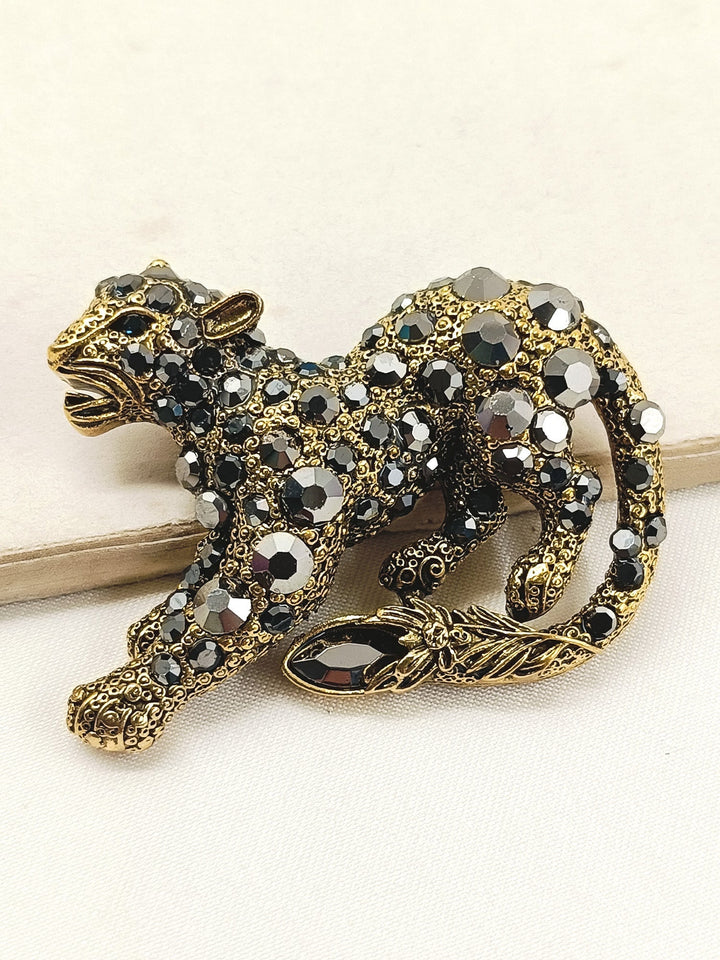 https://cdn.shopify.com/s/files/1/0607/4479/4285/files/1_837622cc-8dd2-44b1-9555-67760ce90d7e.jpg?v=1765455194