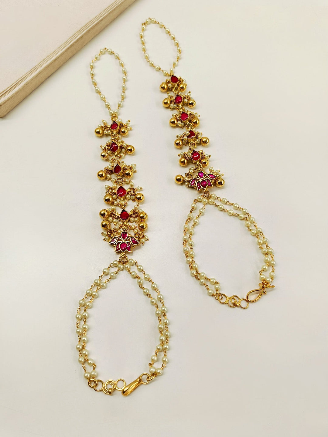 Sindura Majenta Kundan Hathphool Set Of 2