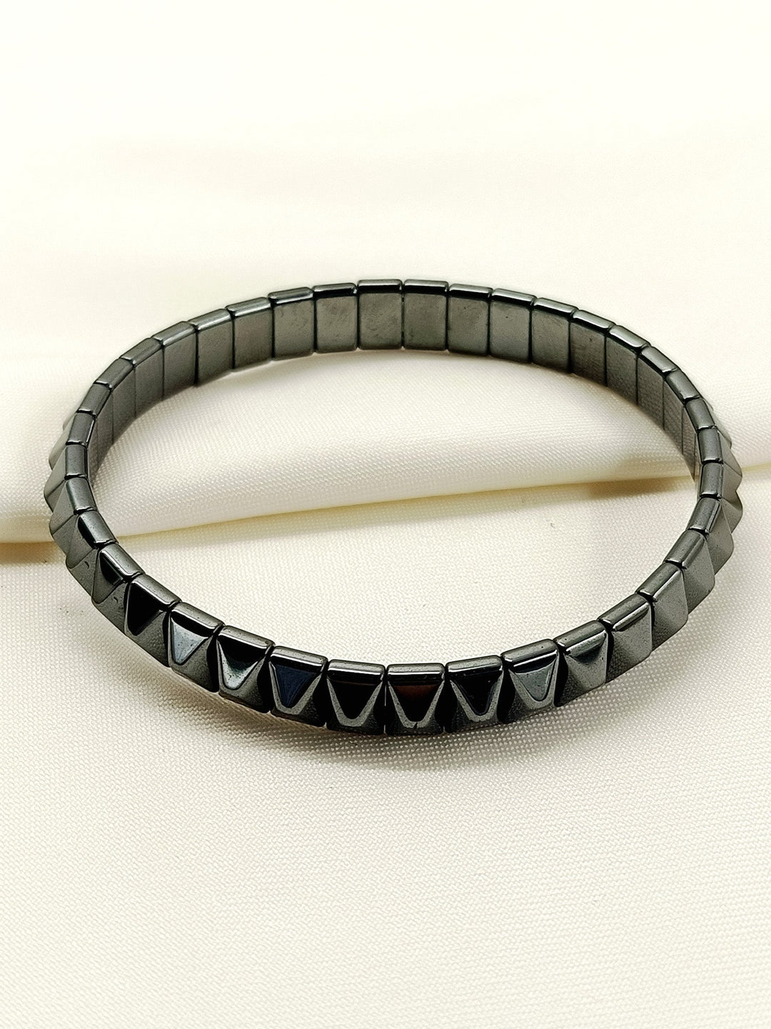 Devyan Black Pyramid Hematite Men&