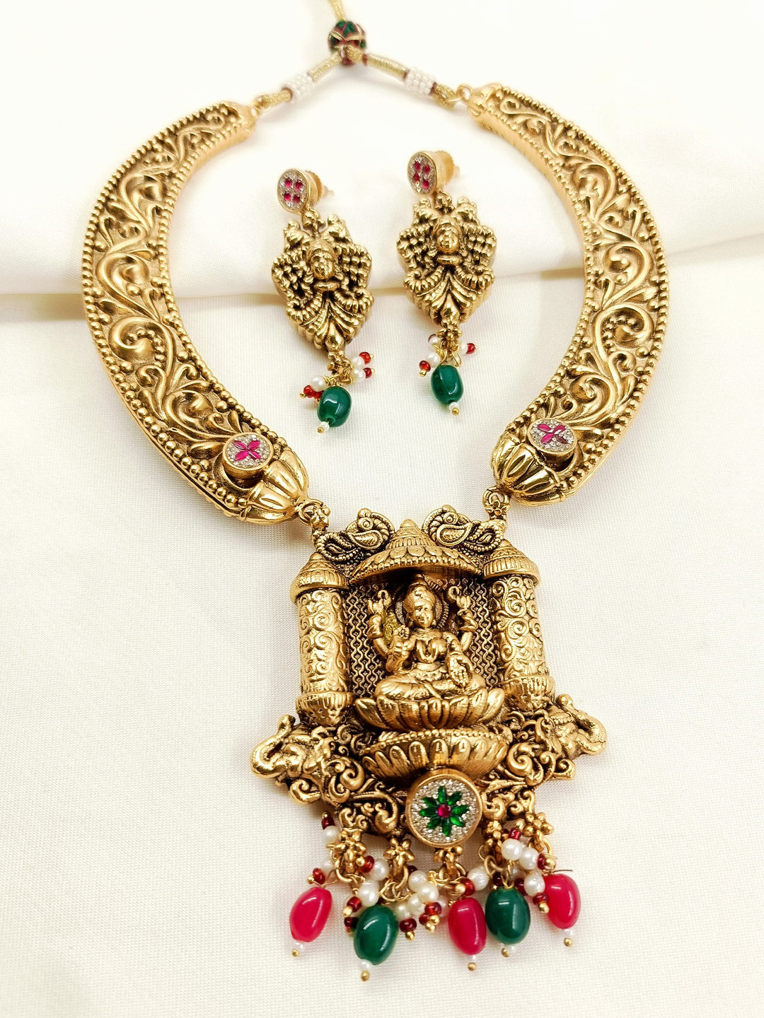 Chinmayi R&G Antique Hasli Styled Necklace Set