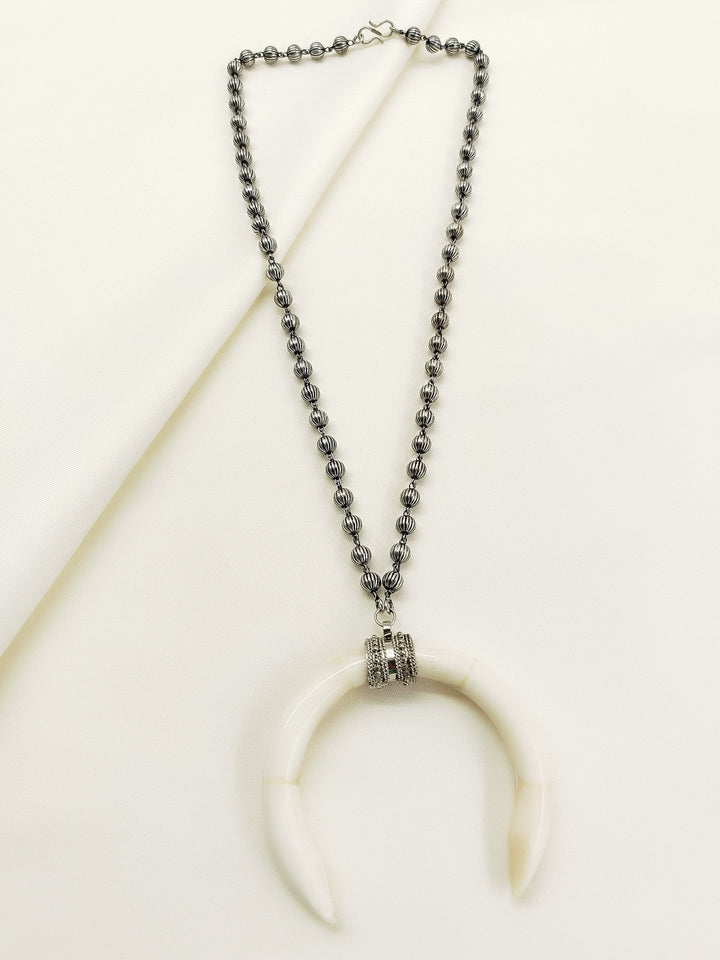 Mackenzie White Bone Neckpiece
