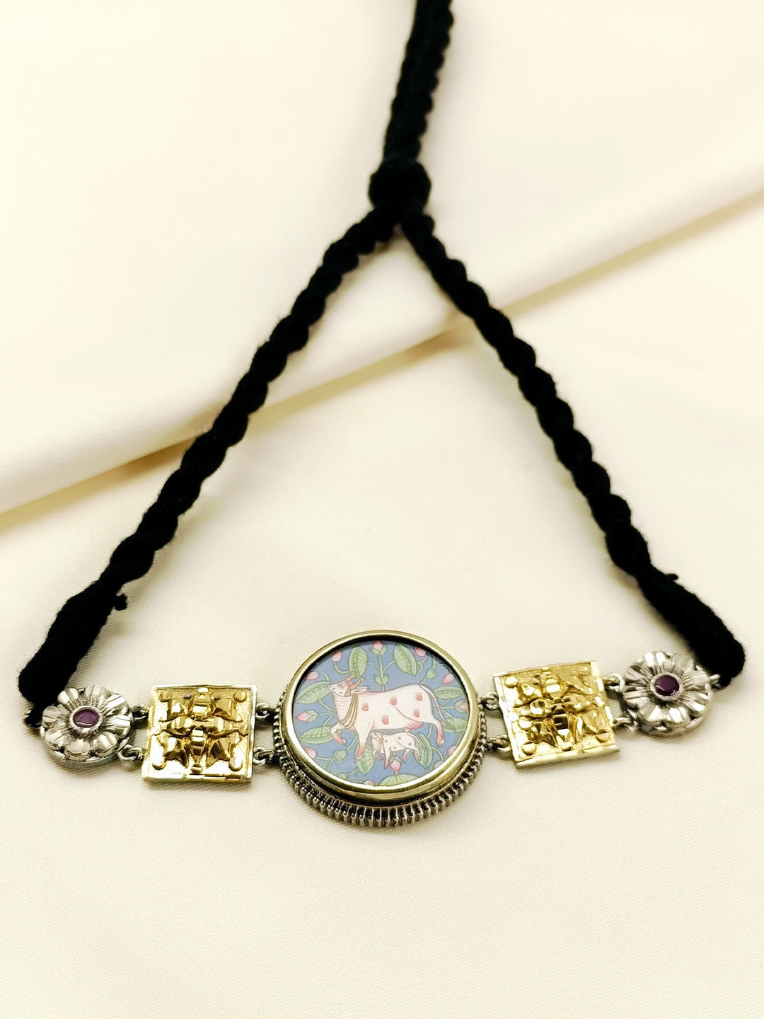 Ayansh Kamdenu - Gau Mata Pichwai Men's Neckpiece