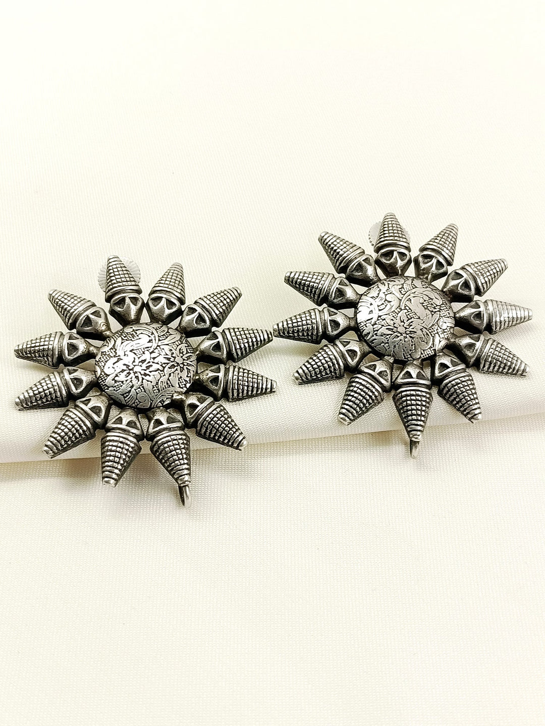 https://cdn.shopify.com/s/files/1/0607/4479/4285/files/1_886e7dce-b7b3-4db8-9042-c791ce4d7f67.jpg?v=1778066279
