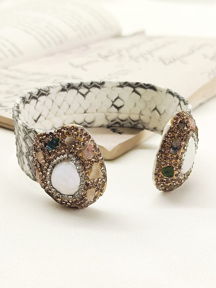 Mumtaaz White Western Bracelet