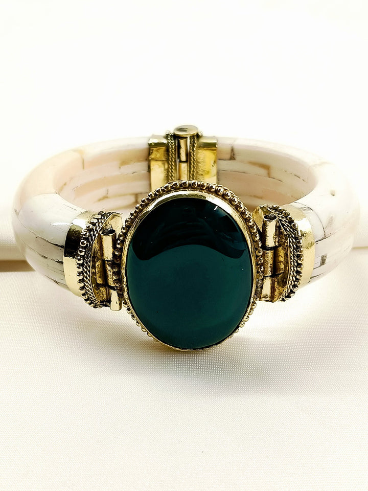 Vrnav Men’s Royal Green Onyx Stone Bone Bracelet - Hinged