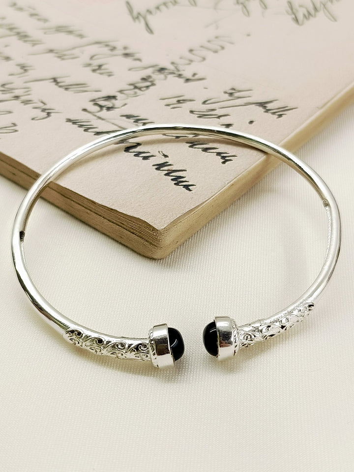 Aarnik Silver Open Kada with Black Stone - Adjustable Classic