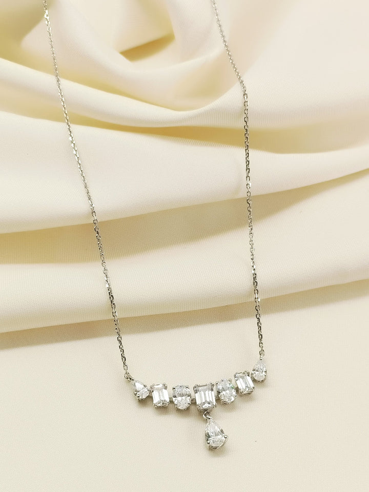 Akahi 92.5 Silver Swarovski Stone Pendal